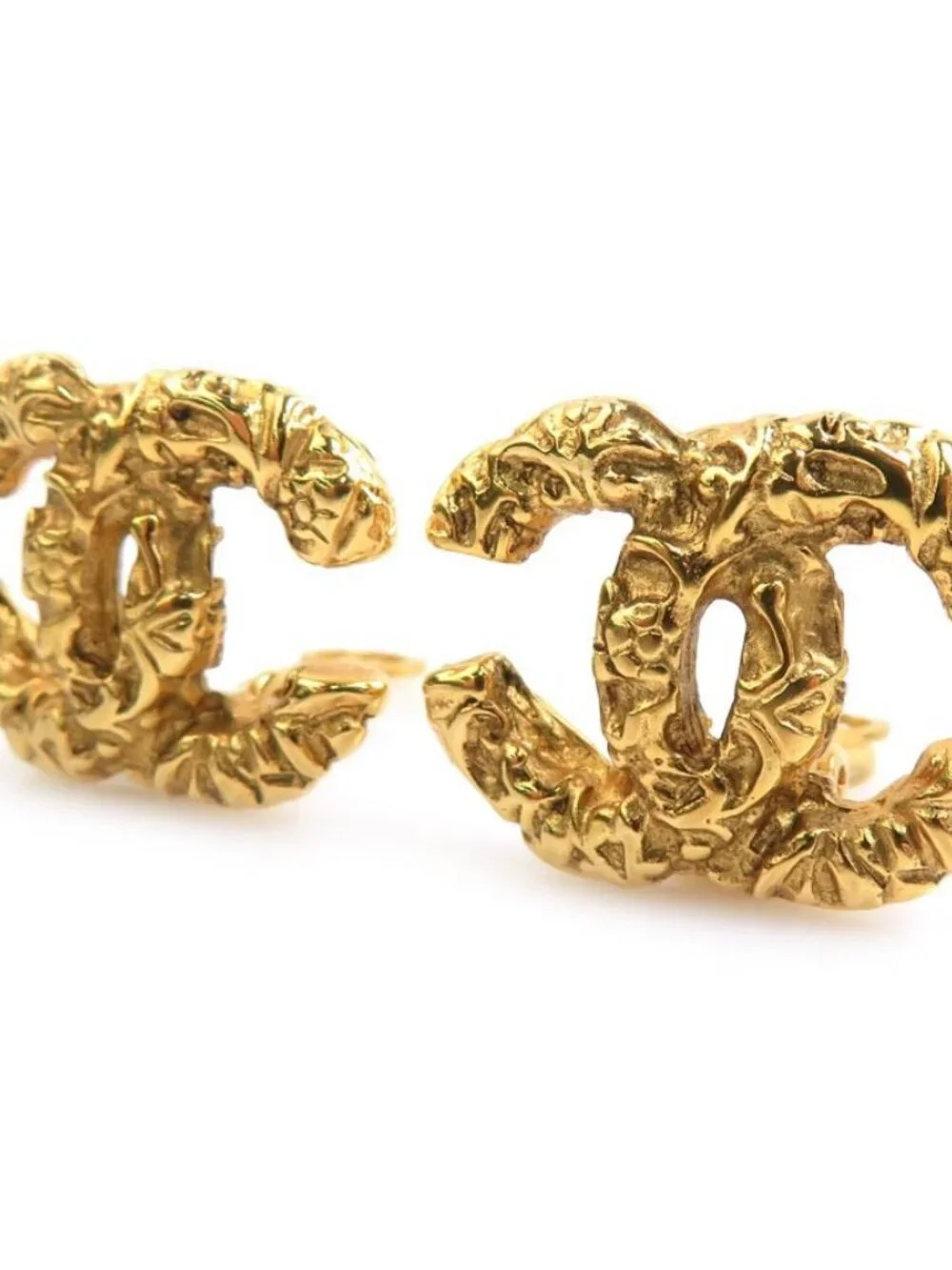 Auth CHANEL Vintage CC Logo Clip on Earrings Gold Metal